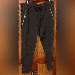 GAP Black Contemporary Womens Joggers with Zipper Detail